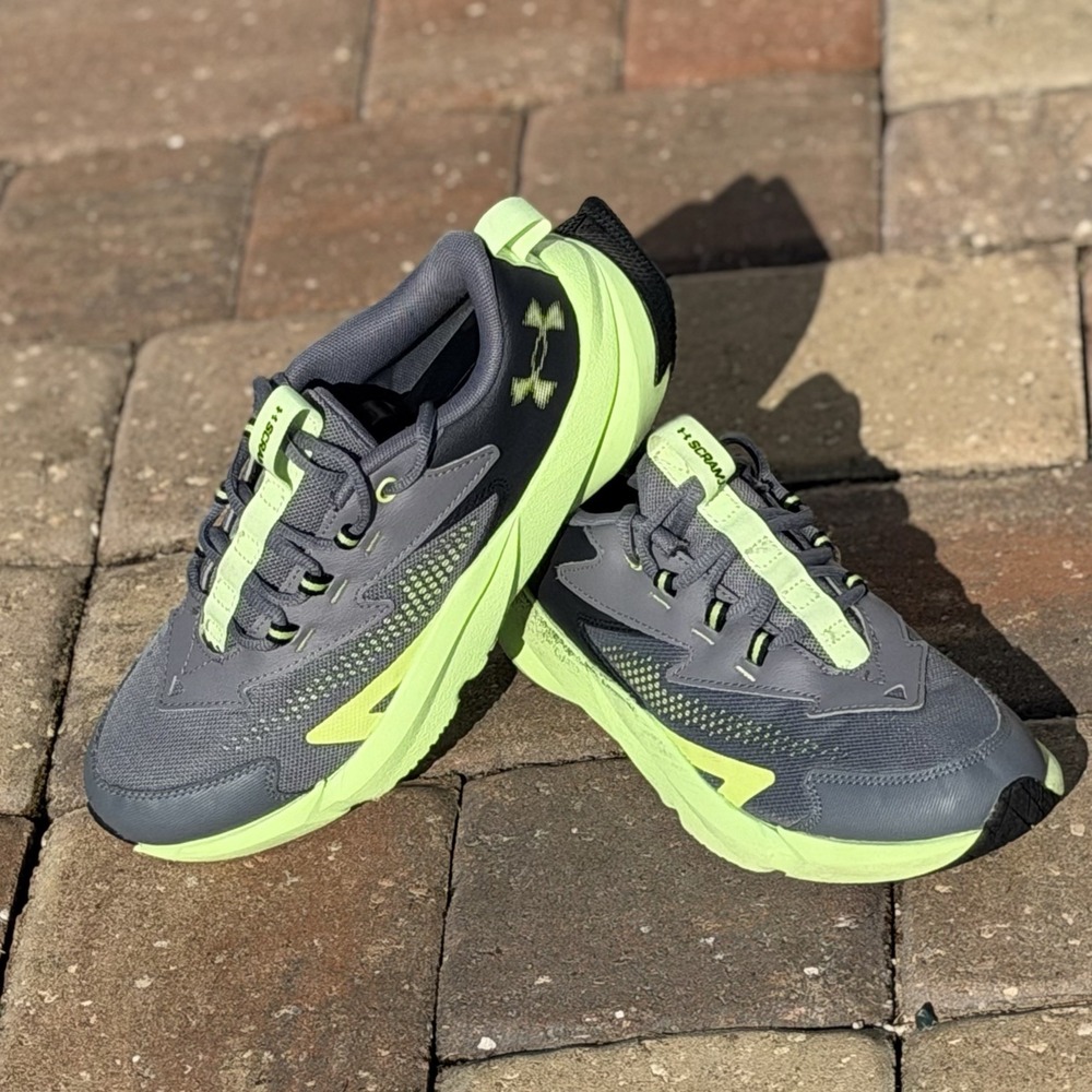Under Armour Scramjet 6 AL Running Shoes Boys Y6.5 Women's 8